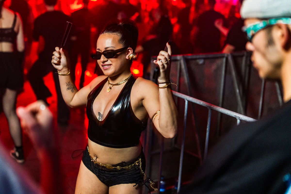 Loading... just a sec